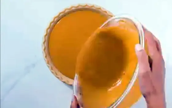 Bake the Aldi Pumpkin Pie